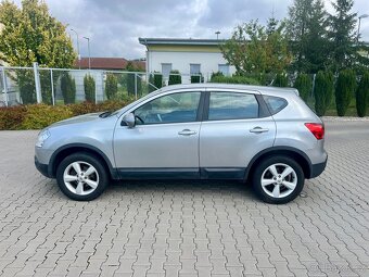 Nissan Qashqai 2,0i 104kW 4x4 - 8