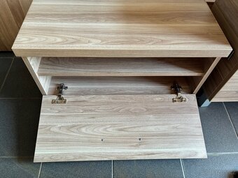 Předsíňová stěna / nábytek do předsíně/ vchod - 8