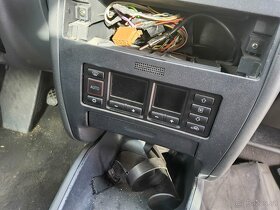 Audi A3 1998 1,6i 74kW AEH - MOTOR OK, DILY - 8