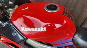 Kawasaki ZZR 600 - 8