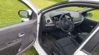 Prodám,Renault Clio combi benzín 1,2 55kw r.v.2012 - 8