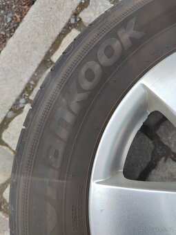 Prodám orig alu 15 škoda Octavia 2 5x112 ET 47 letní pneu - 8