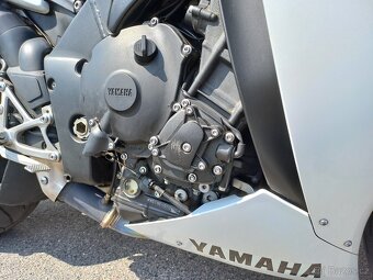 Yamaha R1 (2011/18200km) - 8