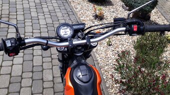 Yamaha XG 250 Tricker - 8