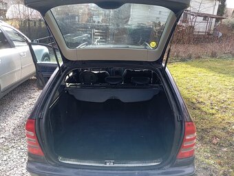 Mercedes-Benz C32 AMG Kompressor - 8