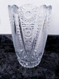 Vázy a vázičky ze skla, porcelánu a leramiky - 8