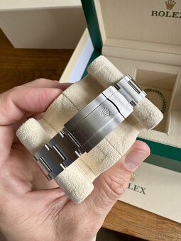Hodinky Rolex Oyster Perpetual 41mm Green - 8