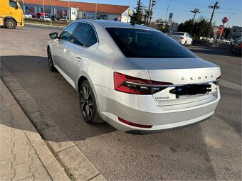 Škoda Superb - 8