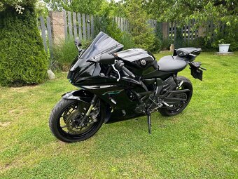 Yamaha r7 - 8