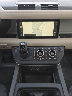 Land Rover Defender 183kW 4x4 110 D250 X-DYNAMIC /37.500km/ - 8