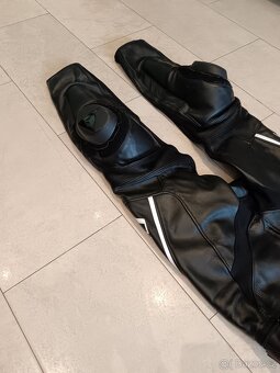 Dainese Racing-Pánská kožená moto kombinéza, dvoudílná - 8