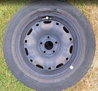 4ks letní pneu 185/60R14 FABIA1 s plechovými disky - 8