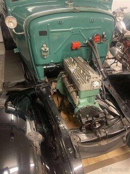 Ford A Tudor - 8