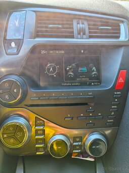 Citroen DS5 hybrid - 8