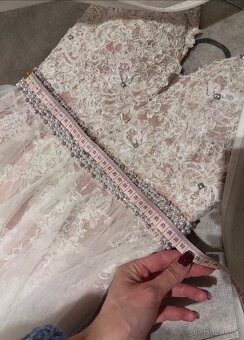 Svatební šaty značky Madonna - 8