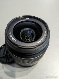 SONY DSLR Alpha 580 + objektivy + příslušenství - 8