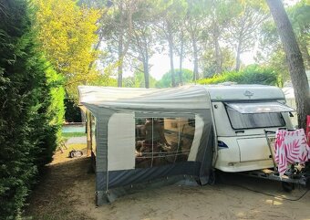 Karavan hobby 430 - 8