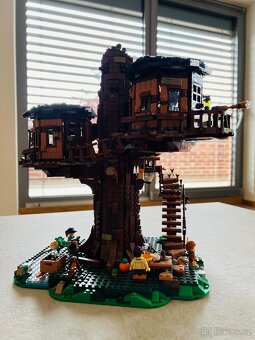 Prodám Lego Ideas Dům na stromě - 8