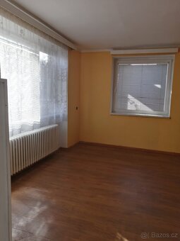 KOMERČNÍ PROSTOR 272m2 - budova k podnikání i bydleníi - 8