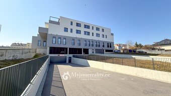 Pronájem garážové stání, 18 m2 - Znojmo, ul. Kosmákova - 8