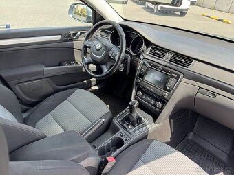 Škoda Superb 2.0 TDI 125kW / Keyless / Vyhř. sklo + sedačky/ - 8