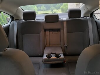 Opel Insignia sedan 1.6i turbo 132kw - 8