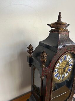 Stolní hodiny bule. - 8