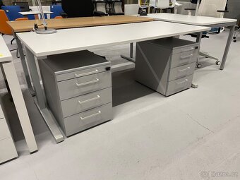 Kancelářský nábytek Steelcase - 8