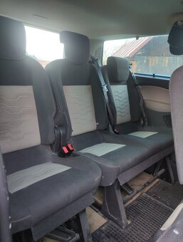 Prodám Ford Tourneo Custom L2 9 míst - 8