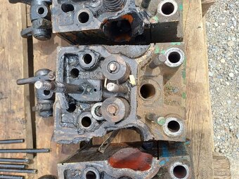 Hlavy + vahadla Zetor 50 Super - 8