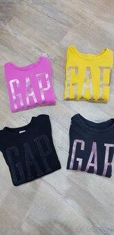 Mikiny, trička a trička s dlouhým rukávem - 8