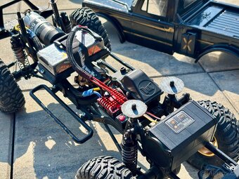 RC Expediční speciál s podvalem – unikátní offroad stavba - 8