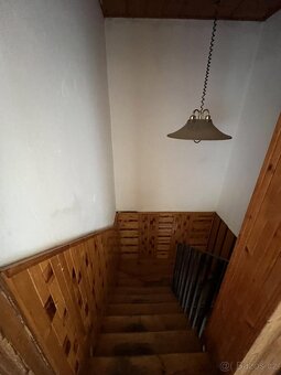 Rodinný dům s možností rozdělení na dvě bytové jednotky  Cho - 8