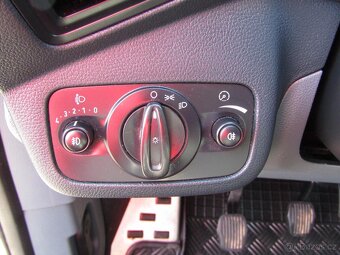Ford C-MAX 1.6 TDCi , 85 kW nafta, 2011 - 8