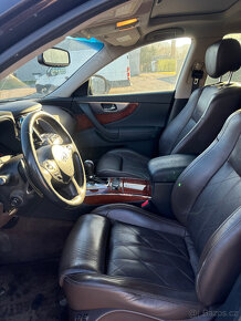 Infiniti FX 50S, 287 kW - 8