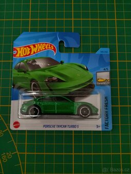 Hot wheels - 8