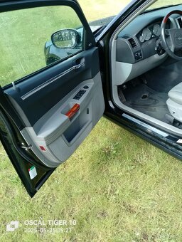 Chrysler 300 C TOURING 3.0 CRD - 8