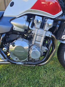 Honda CB 1300 - 8