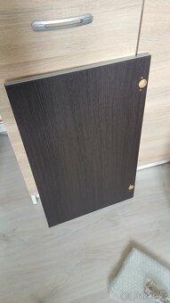 Koupelnova skrinka se zrcadlem - 8