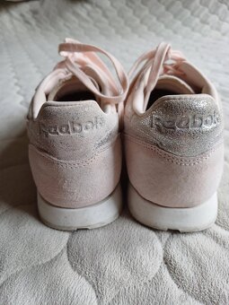 Kožené tenisky Reebok vel. 40,5 - 8