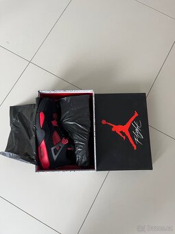 Jordan 4 Red Thunder - 8