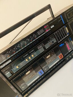 Radiomagnetofon Telefunken Compact HP 204, rok 1987 - 8