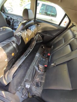 Ford Mondeo Mk3 2.0i 107kW – na díly nebo celý vůz – 5 000 K - 8