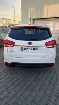 Kia carens 1.7 crdi 85kw - 8