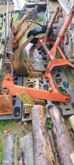 Nízký rampovač s podvázáním Zetor - 8