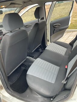 Fiat Punto 1,3 JTD 5DVEŘÍ,KLIMA,r.v. 8/2008,naj.148000km - 8