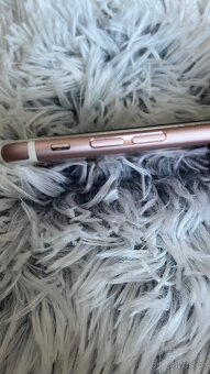 iPhone 6S - 8