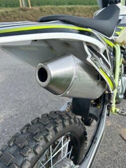 ZUUMAV 250 - 8