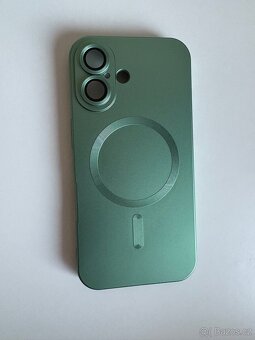 KRYTY NA IPHONE 16 - 8