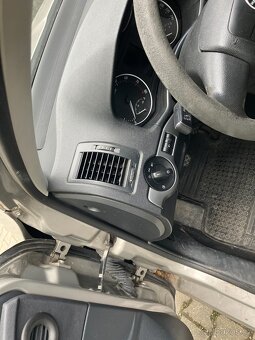 PRODEJ AUTOMOBILU ŠKODA OCTAVIA 7B2 8058 - 8